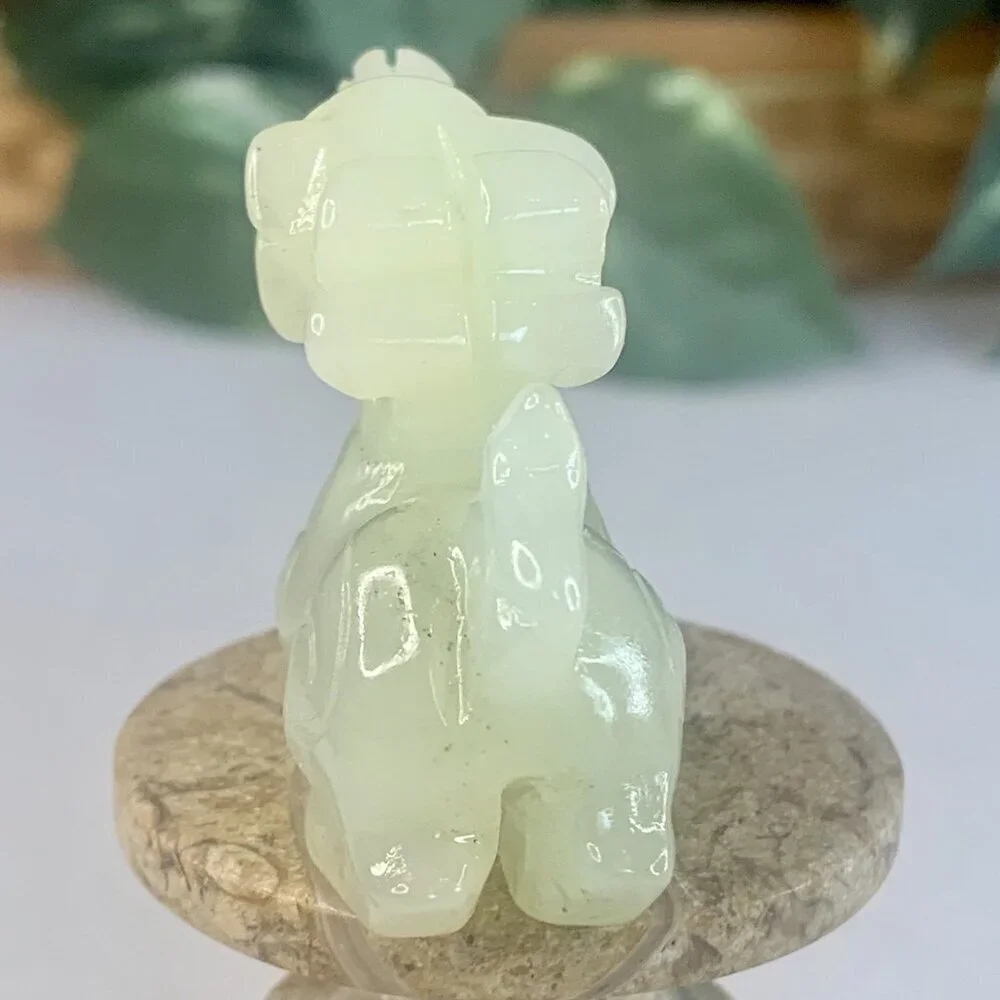 Chinese Jade Foo Dog Pixiu Figurine Carved Mythical Animal Figure Statue Vintage